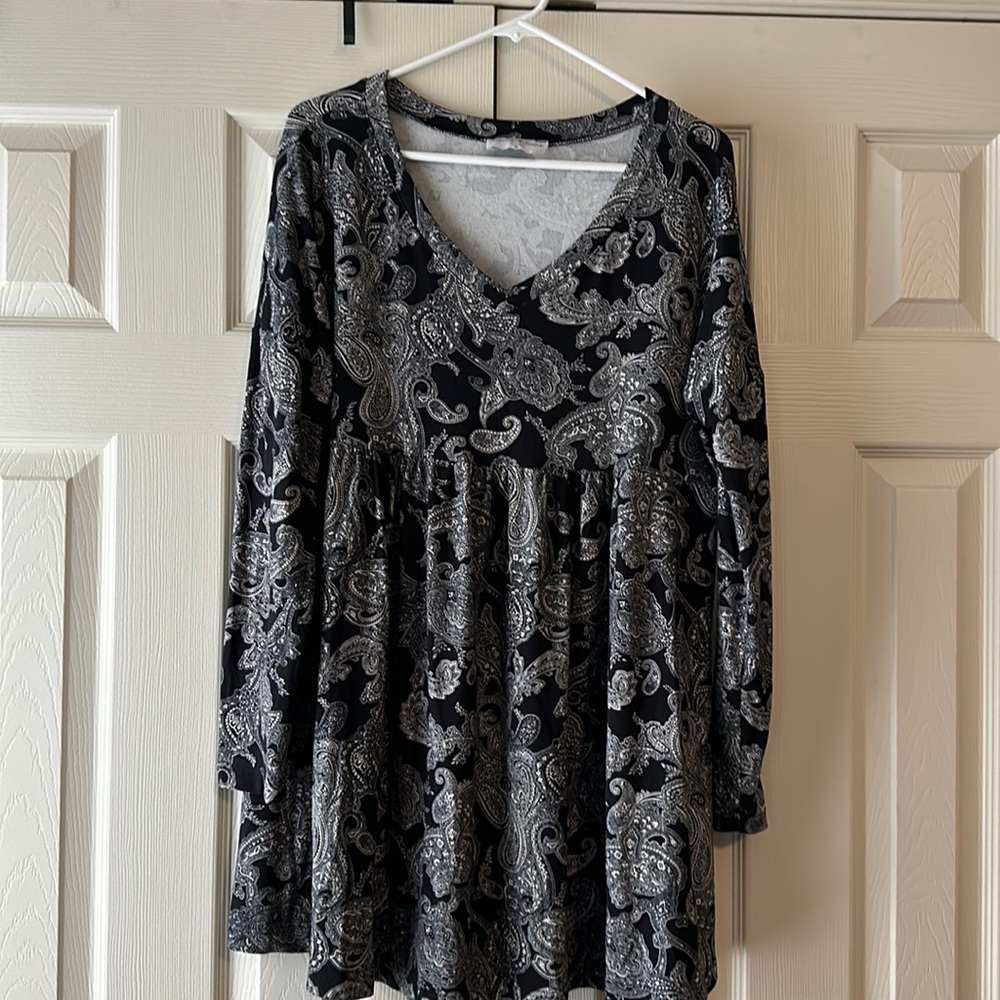 Discount Divas black paisley dress